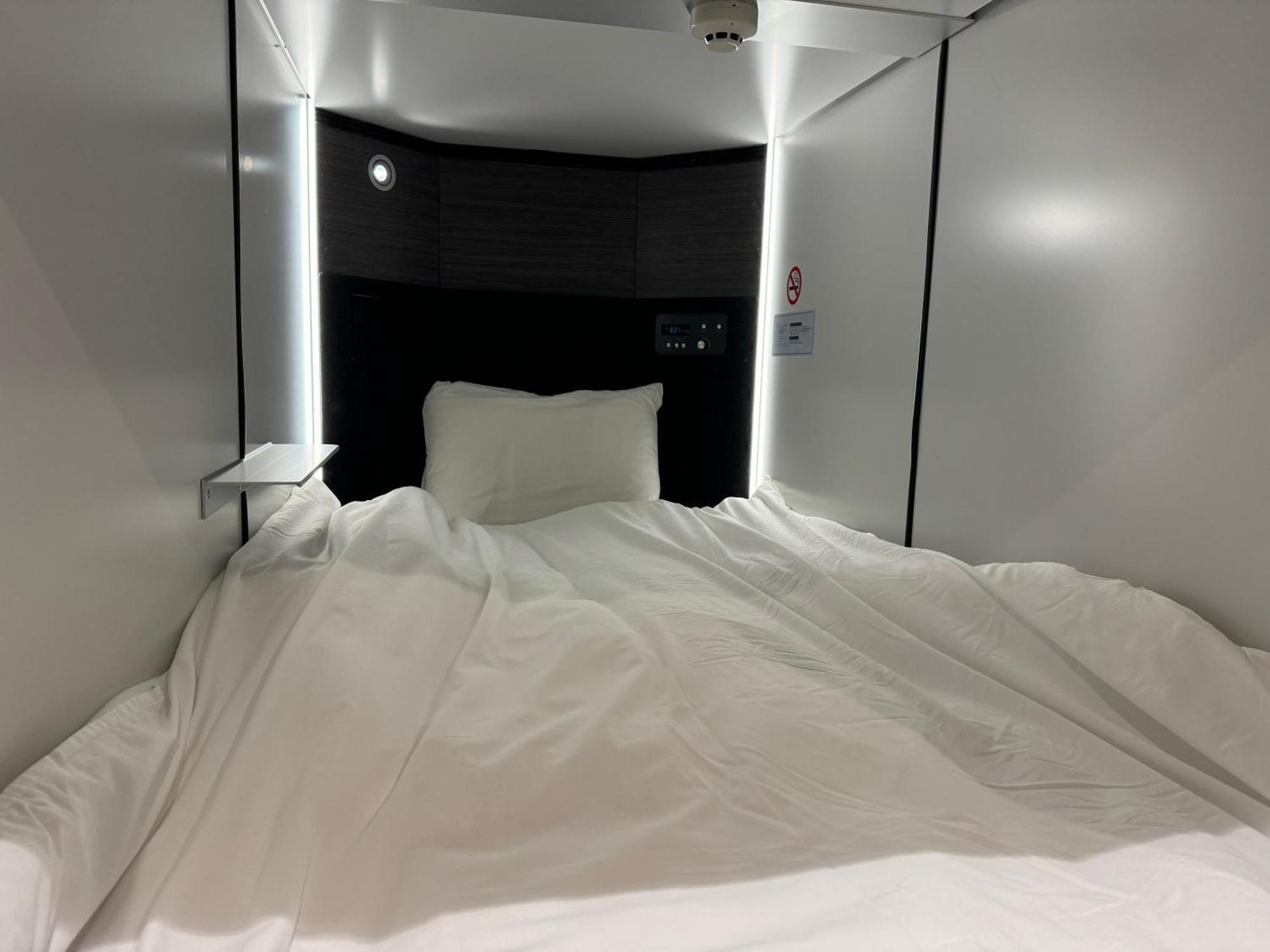 Capsule Hotel Suzumoriya Tokyo prefektur Exteriör bild