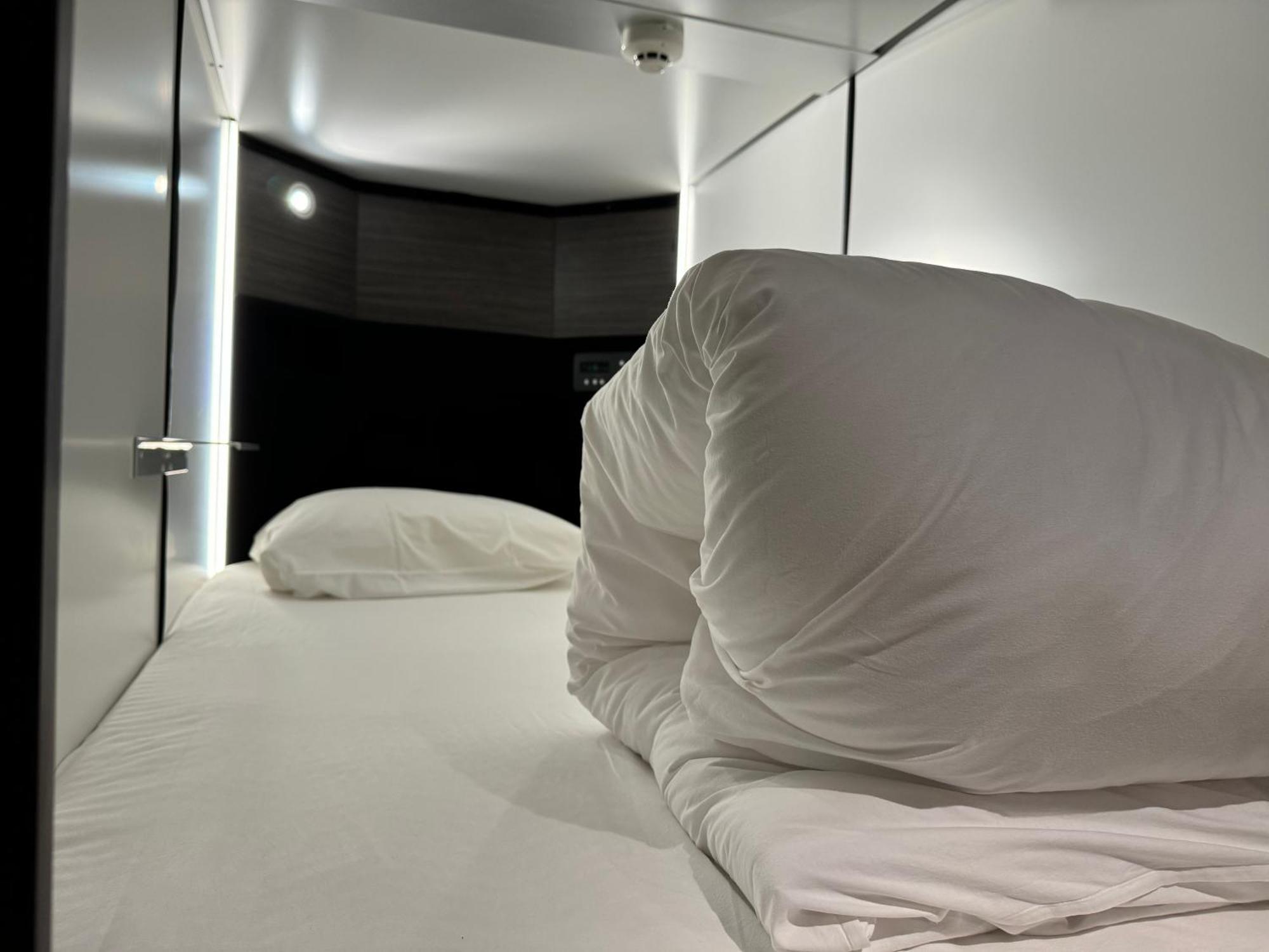 Capsule Hotel Suzumoriya Tokyo prefektur Exteriör bild